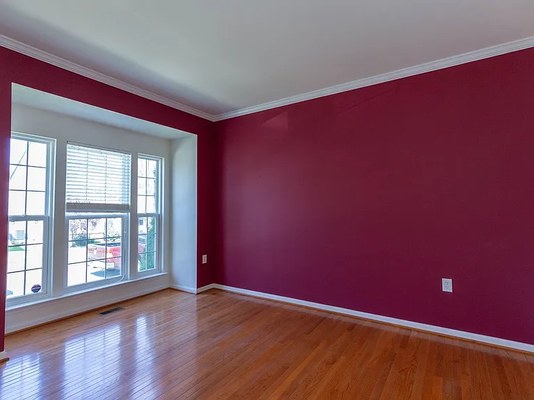 341 Bullskin St — Photo 4