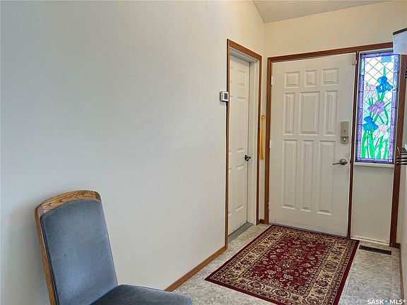 2nd image of 139 13th St
