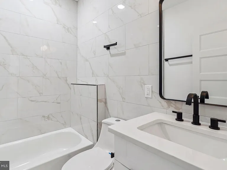 136 E Cumberland St #40-3 — Photo 11