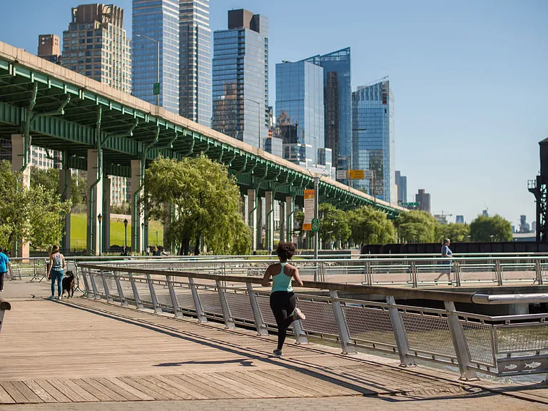 Go for a jog along the Hudson River trails