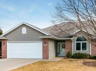 1362 Oxford Pl, Iowa City, IA 52240