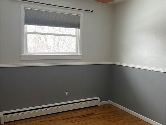 2nd image of 316 Cyprus Ln