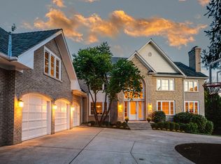 3 Hillburn Ct, North Barrington, IL 60010