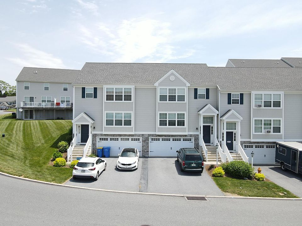1st image of 764 Winding Ln