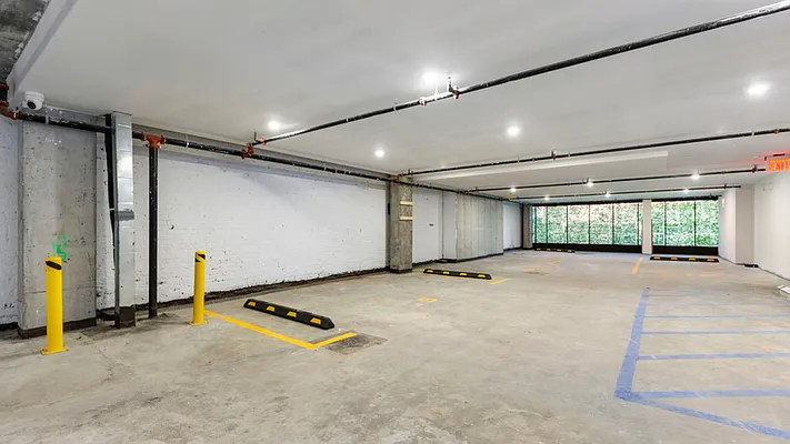 Rented by Nooklyn NYC LLC | media 55