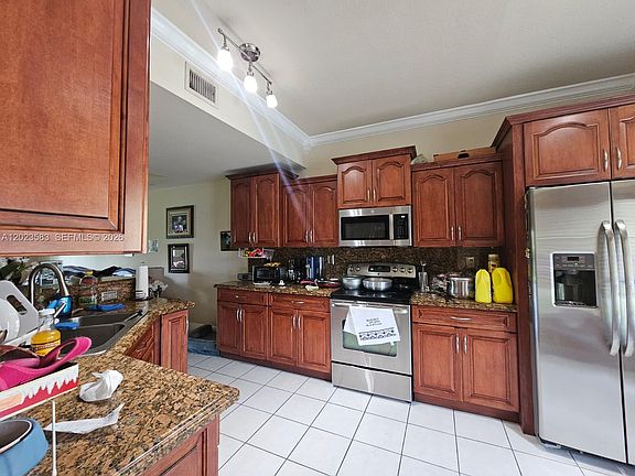 5th image of 8960 W Flagler St APT 3