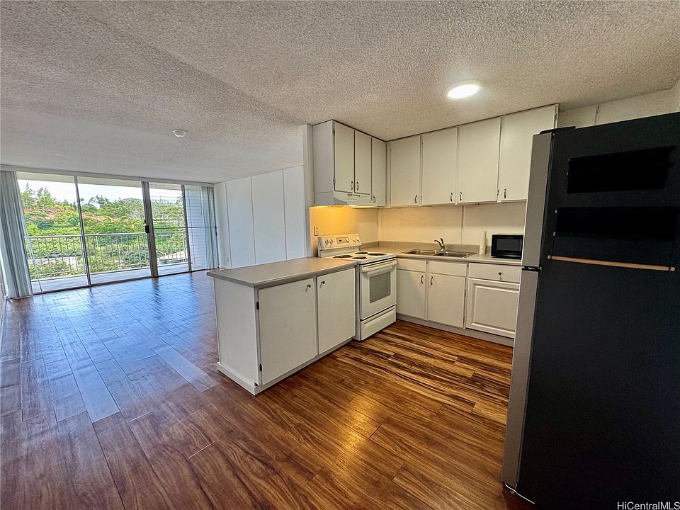 1st image of 95-020 Waihonu St APT C401