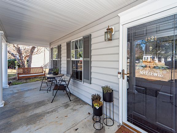 4th image of 4824 Habersham Ln