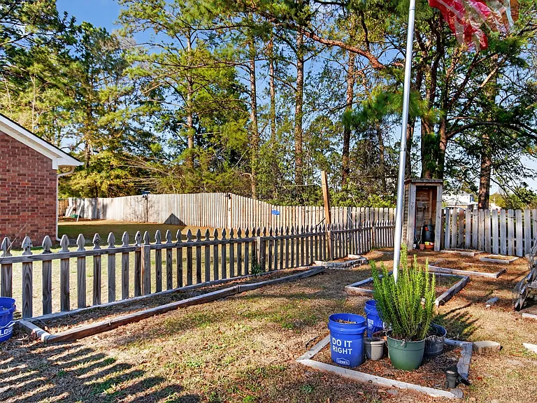606 Windhaven Dr — Photo 44