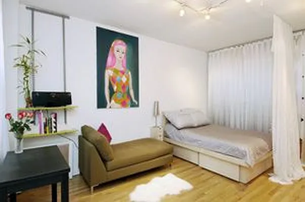 Sold by Douglas Elliman | media 18