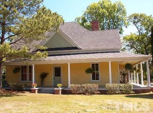 314 S Main St, Broadway, NC 27505