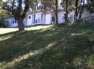 1951 Cambridge Rd, Coshocton, OH 43812