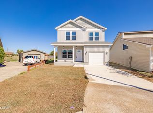 102 Ridgecrest Ct, Panama City, FL 32405