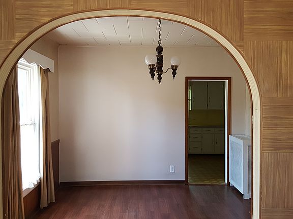 DINNINGROOM