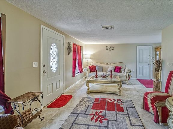 5th image of 3829 Saint Augustine Pl
