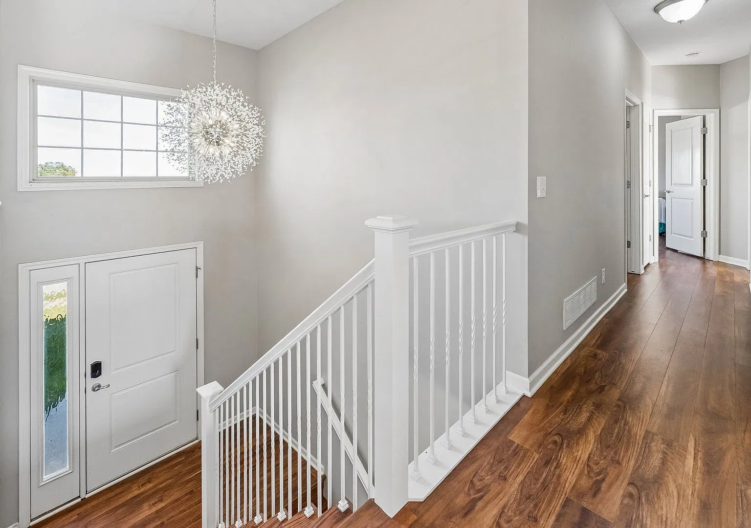 Spacious 3-Bedroom Home in Desirable Papillion Neighborhood! — Photo 3