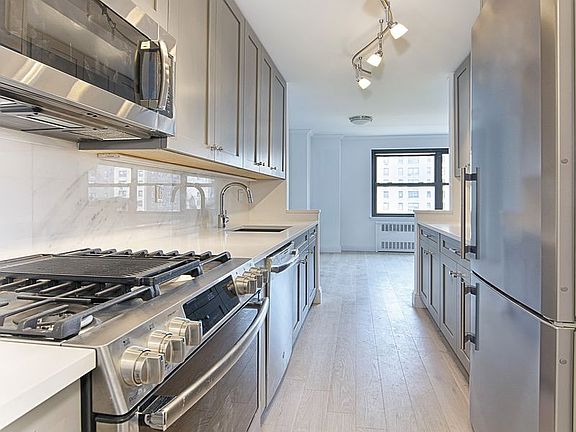 4th image of 205 W End Ave APT 12P