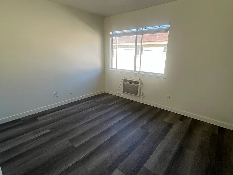 12111 Adrian St #D — Photo 13
