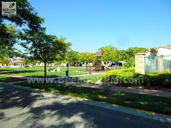 4th image of 11030 Harris Dr