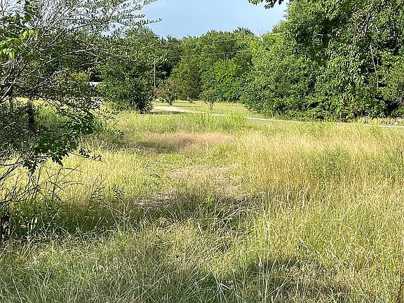 3rd image of 371 County Road 2905
