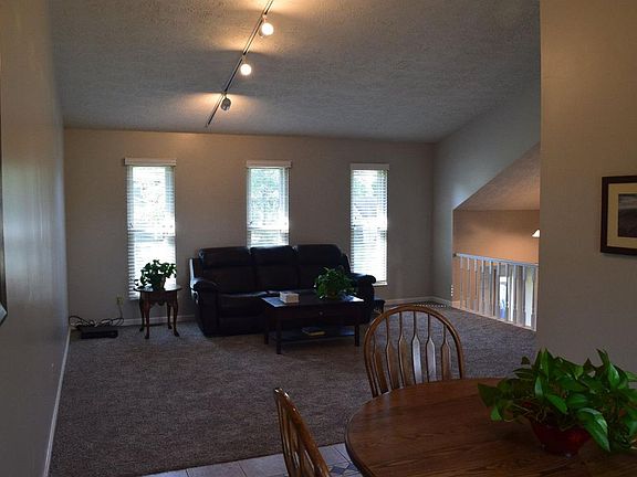 4th image of 731 Bramblewood Dr