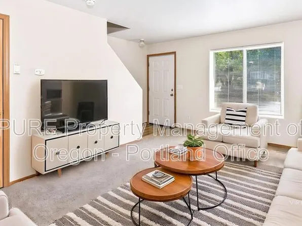 2619 SE 125th Ave APT 2, Portland, OR 97236