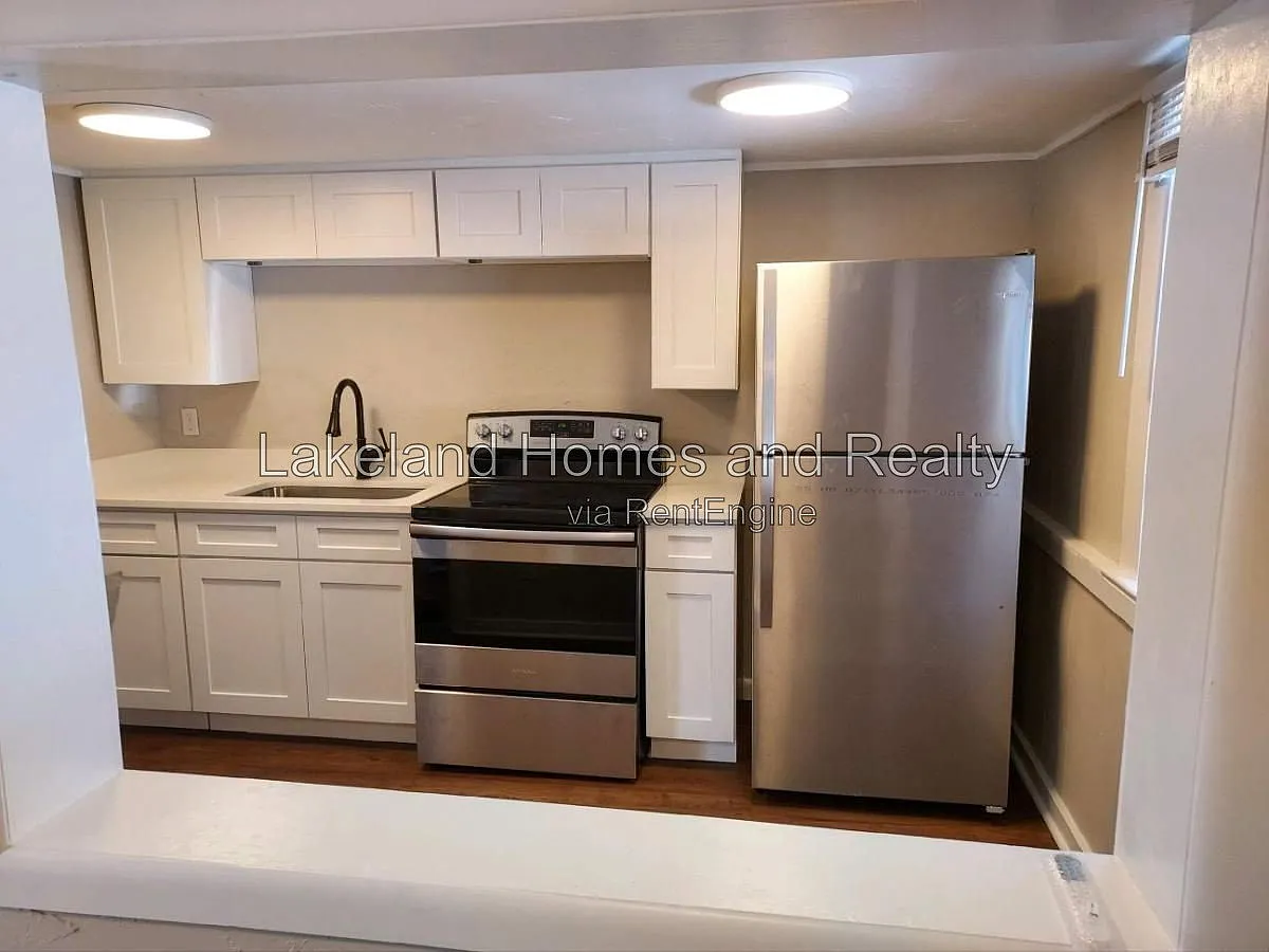 1 bed, 1.0 bath, $1,000 — Photo 4