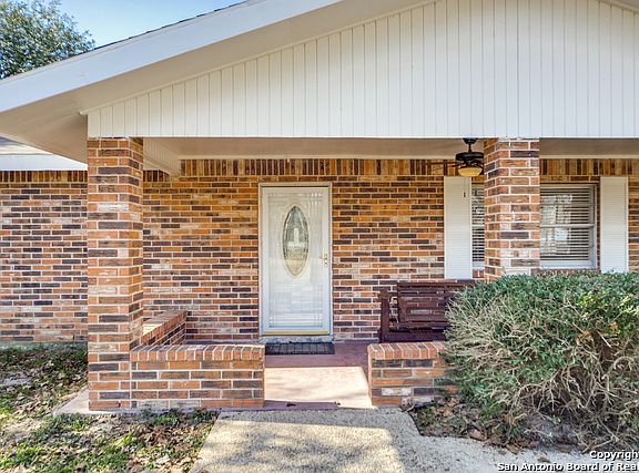 2nd image of 3390 Owenwood Dr