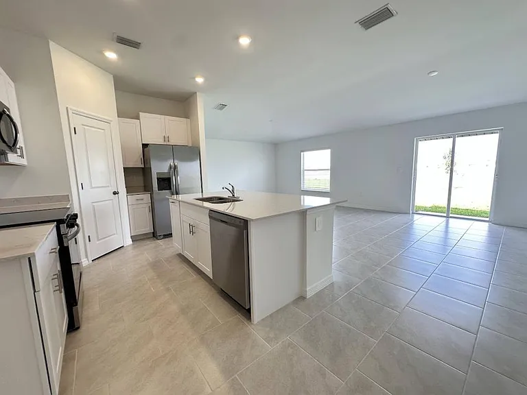17669 Paradiso Way — Photo 5