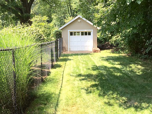 Detached single car garage.