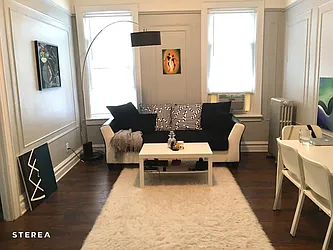 Rented by Sterea Agency