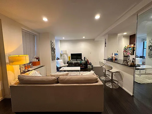 Rented by Oxford Property Group | media 4