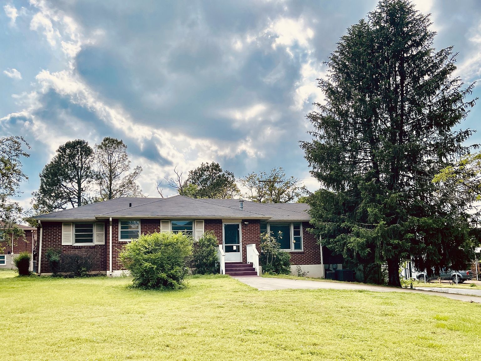 2433 Kimberly Dr, Nashville, TN 37214 Zillow