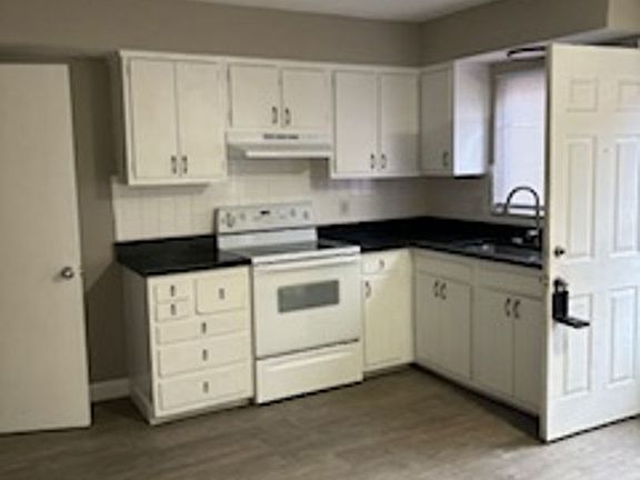 2nd image of 5810 N Meadows Blvd APT B