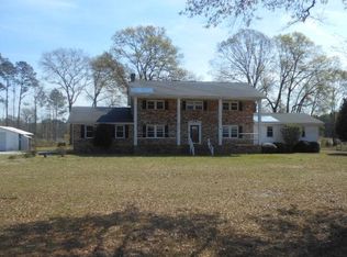 826 Fore Rd, Florence, SC 29506