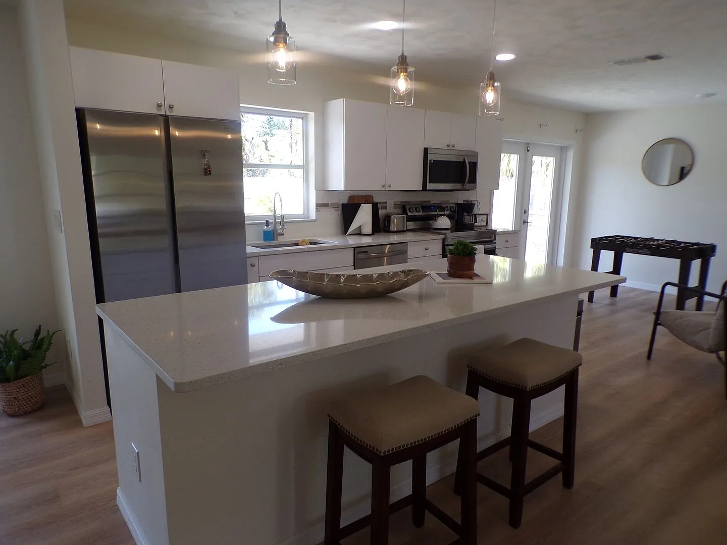 Turn-key Furnished POOL home! — Photo 3