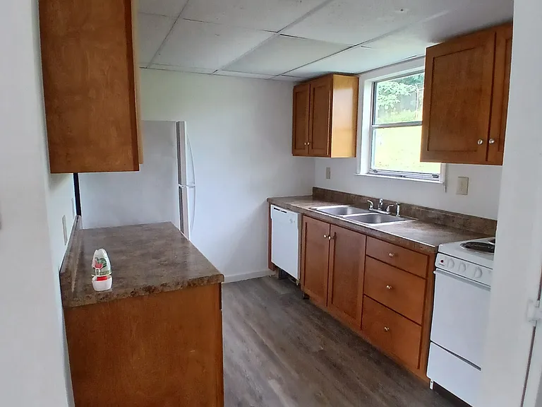 3215 Old Tasso Rd NE — Photo 3