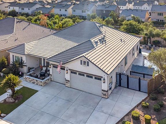 4th image of 330 Sentinel Dr S