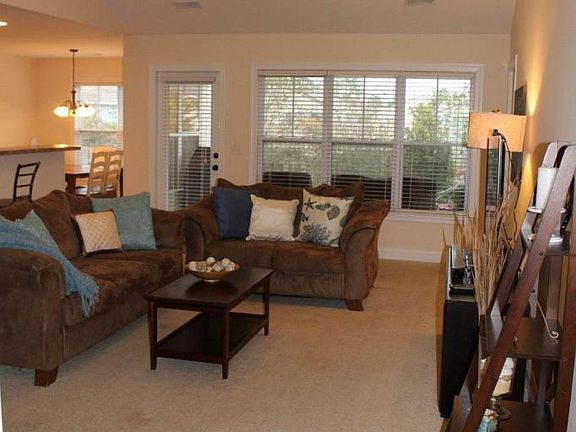 4th image of 8914 Breendle Court