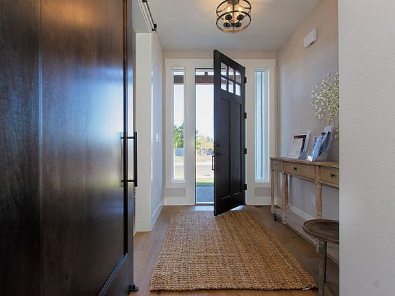 4th image of 2902 NE 171st Ave