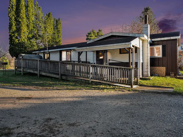 1631 N Greenville Rd, Stanton, MI 48888