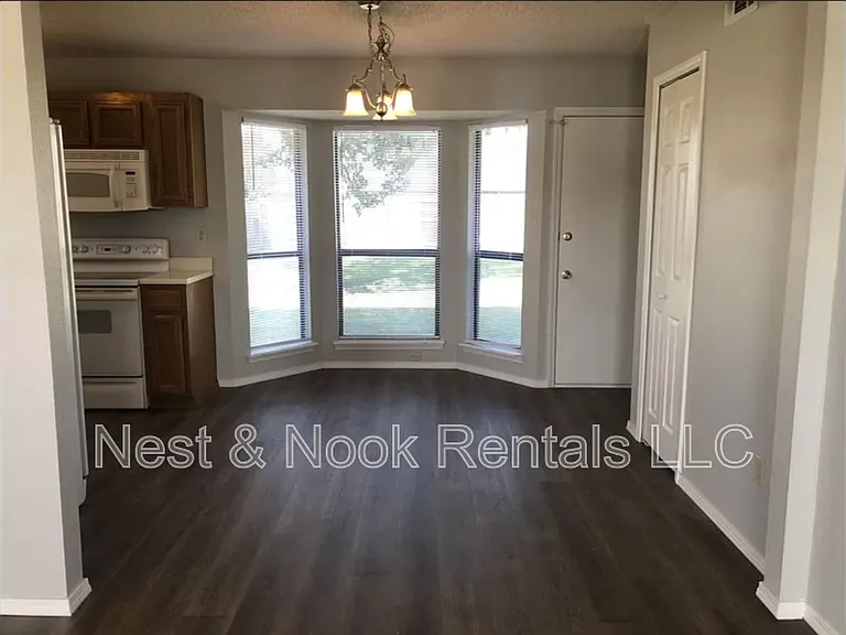 3000 W Houston Pl — Photo 4