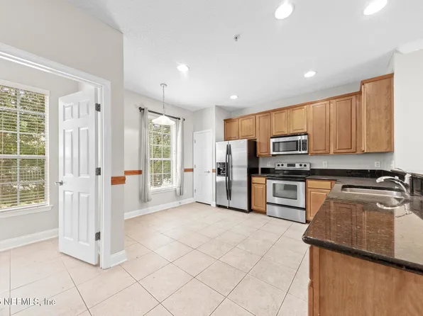 4510 CONGRESSIONAL Drive, Jacksonville, FL 32246