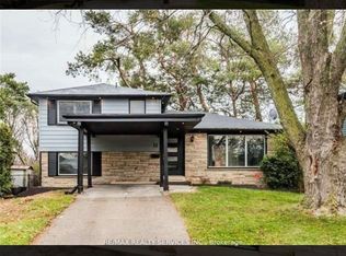 11 Duncan Bull Dr, Brampton, ON L6W1H2