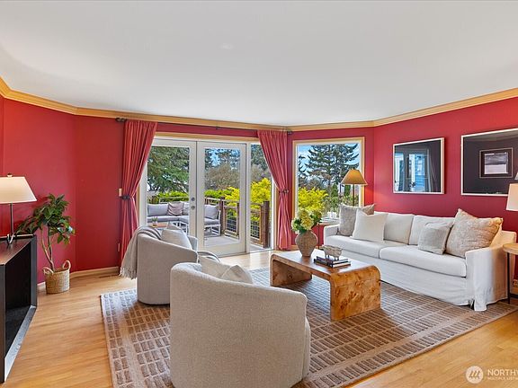 2nd image of 19055 21st Avenue NW