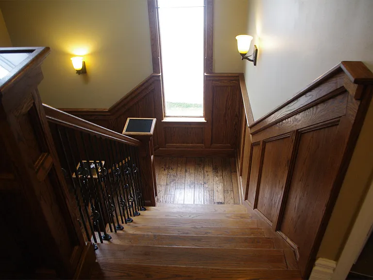 907 Vandalia St — Photo 25