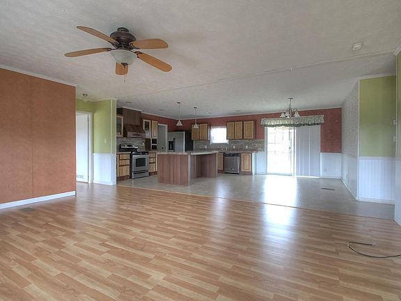 3rd image of 620 Perkins Dr