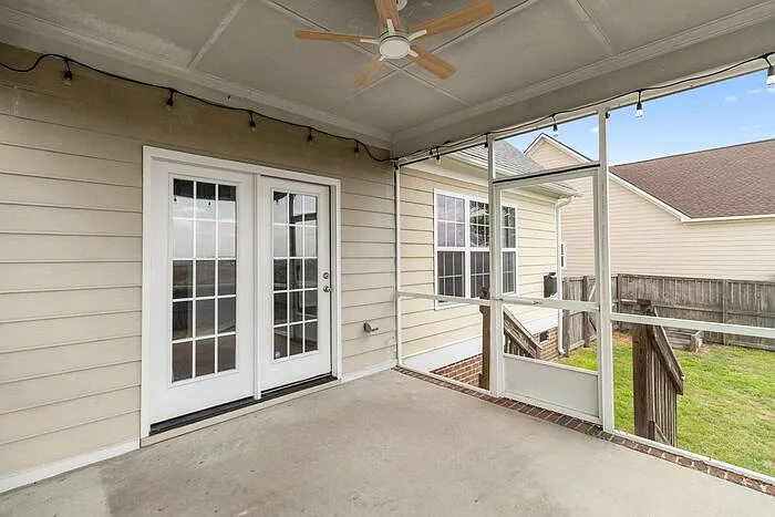 720 Camwheel Dr — Photo 38