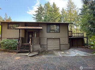 121 E Rhododendron Ln, Union, WA 98592
