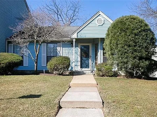 1206 Maplecrest Rd, Edison, NJ 08820